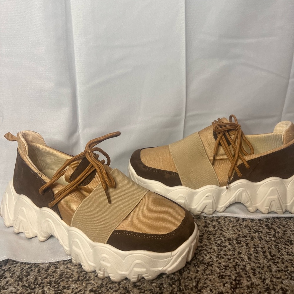 Chunky Brown sneaker. Worn once